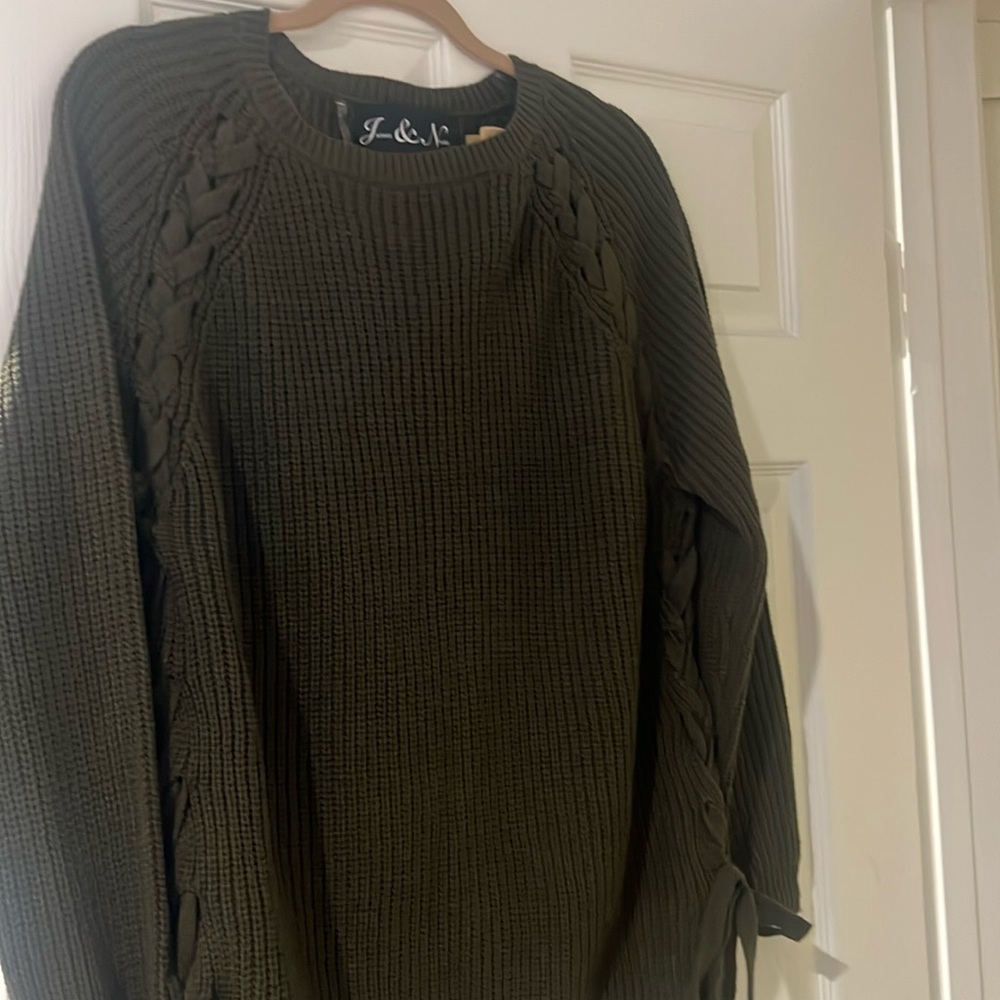 Jackeez and Nicolz Sweater